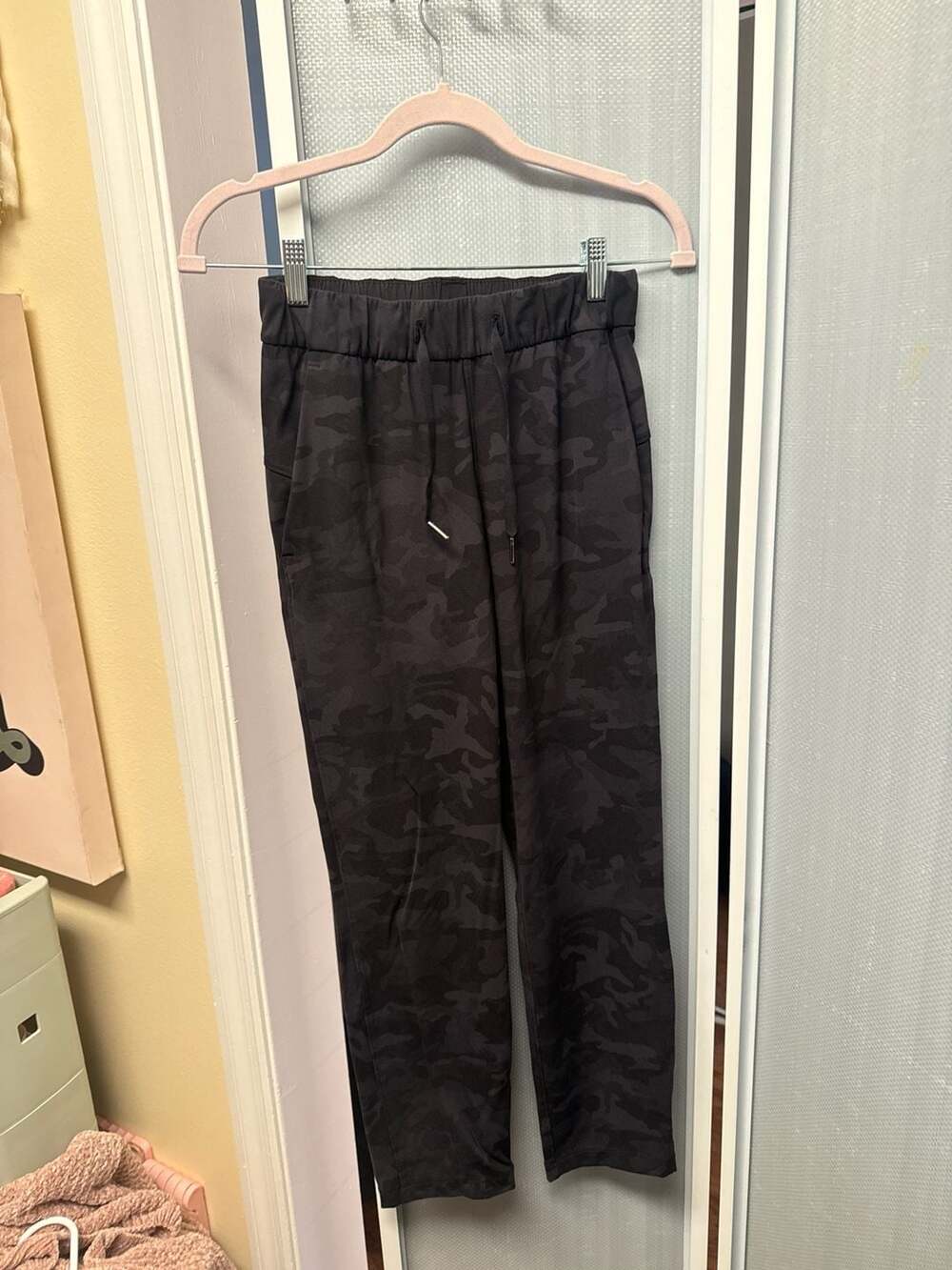 Lululemon Keep Moving Pant 7/8 High-Rise Incognito Camo Multi Grey Size 2